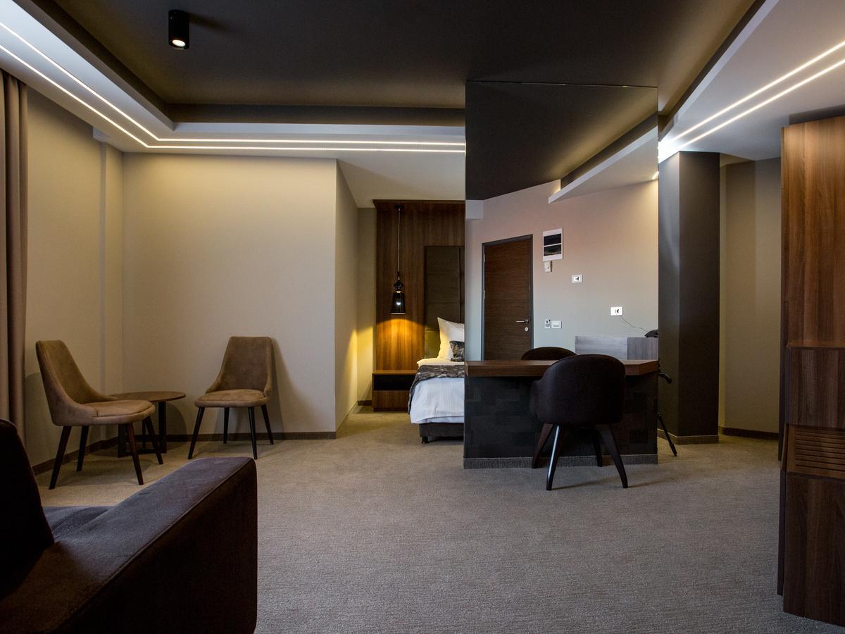 Hotel Ideo Lux Ni المظهر الخارجي الصورة