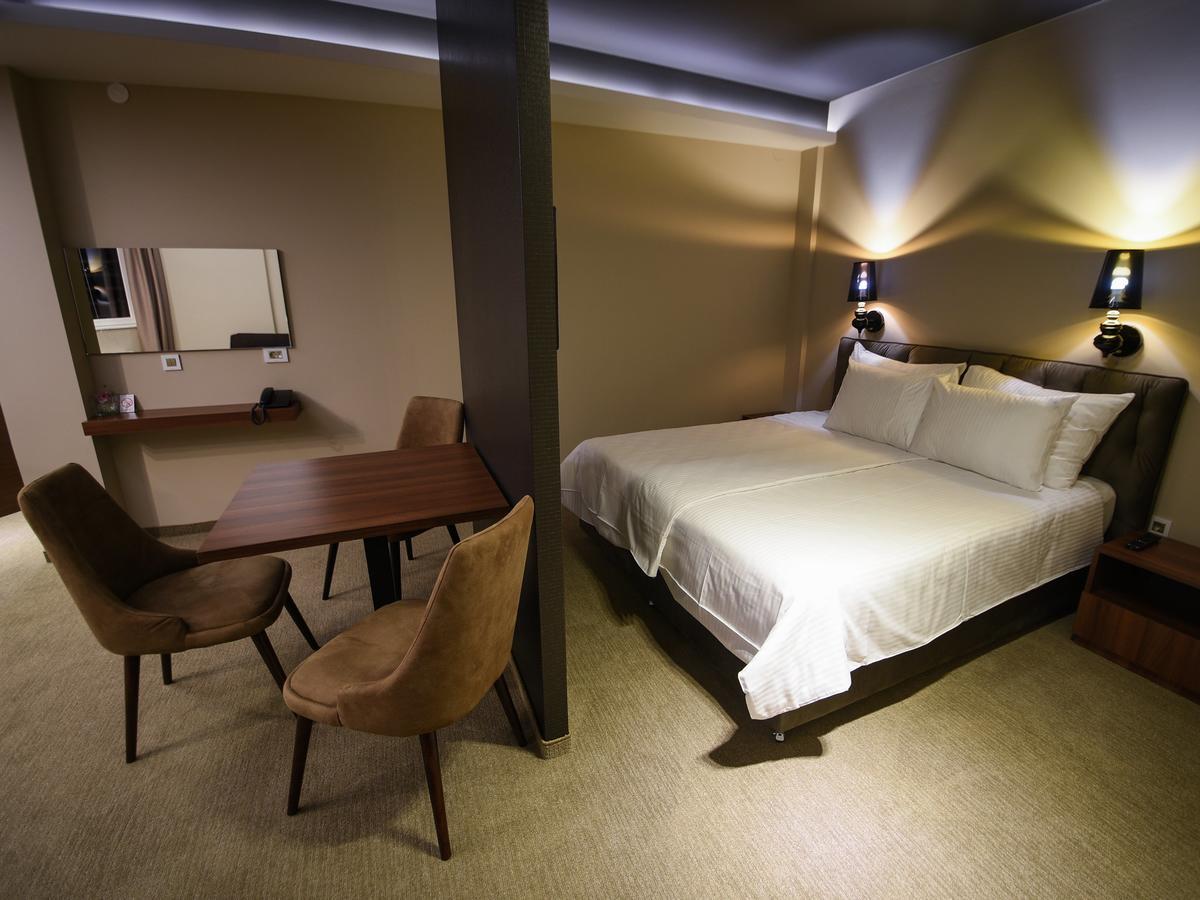 Hotel Ideo Lux Ni المظهر الخارجي الصورة