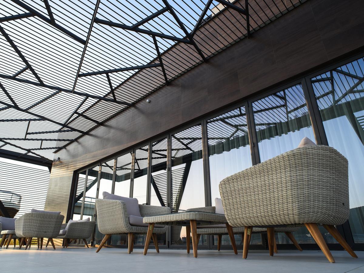 Hotel Ideo Lux Ni المظهر الخارجي الصورة