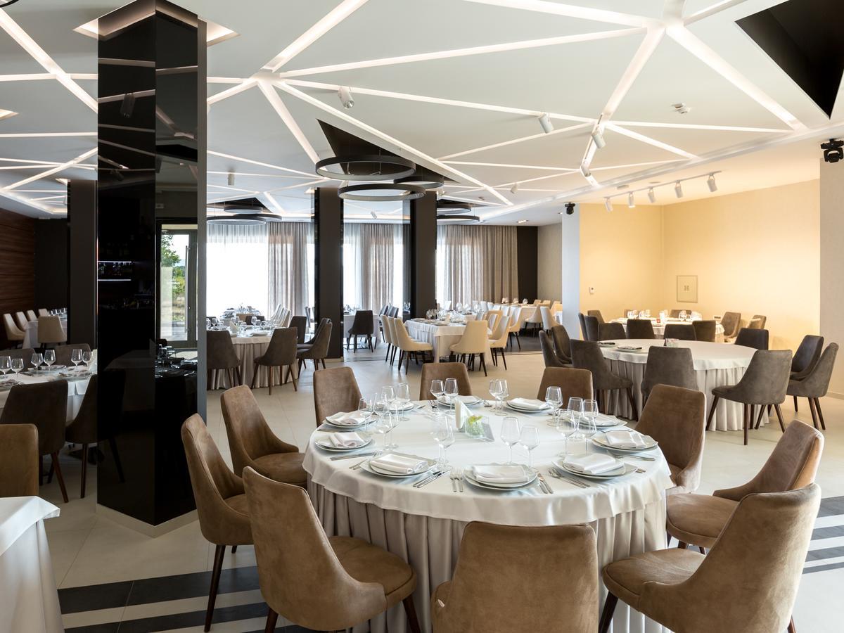 Hotel Ideo Lux Ni المظهر الخارجي الصورة