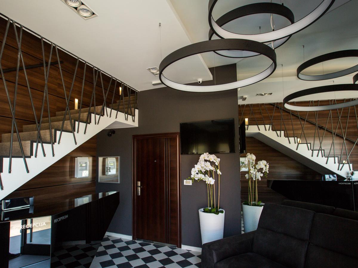 Hotel Ideo Lux Ni المظهر الخارجي الصورة
