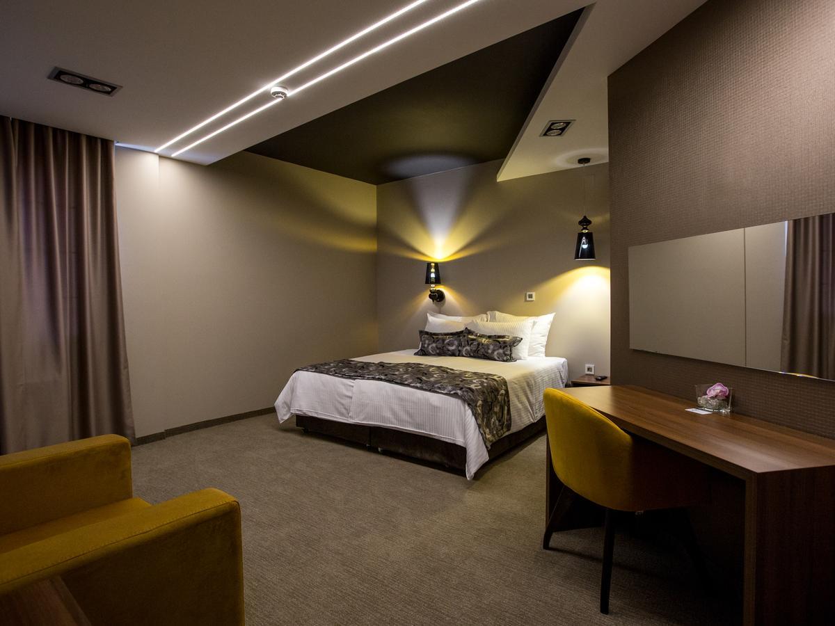 Hotel Ideo Lux Ni المظهر الخارجي الصورة