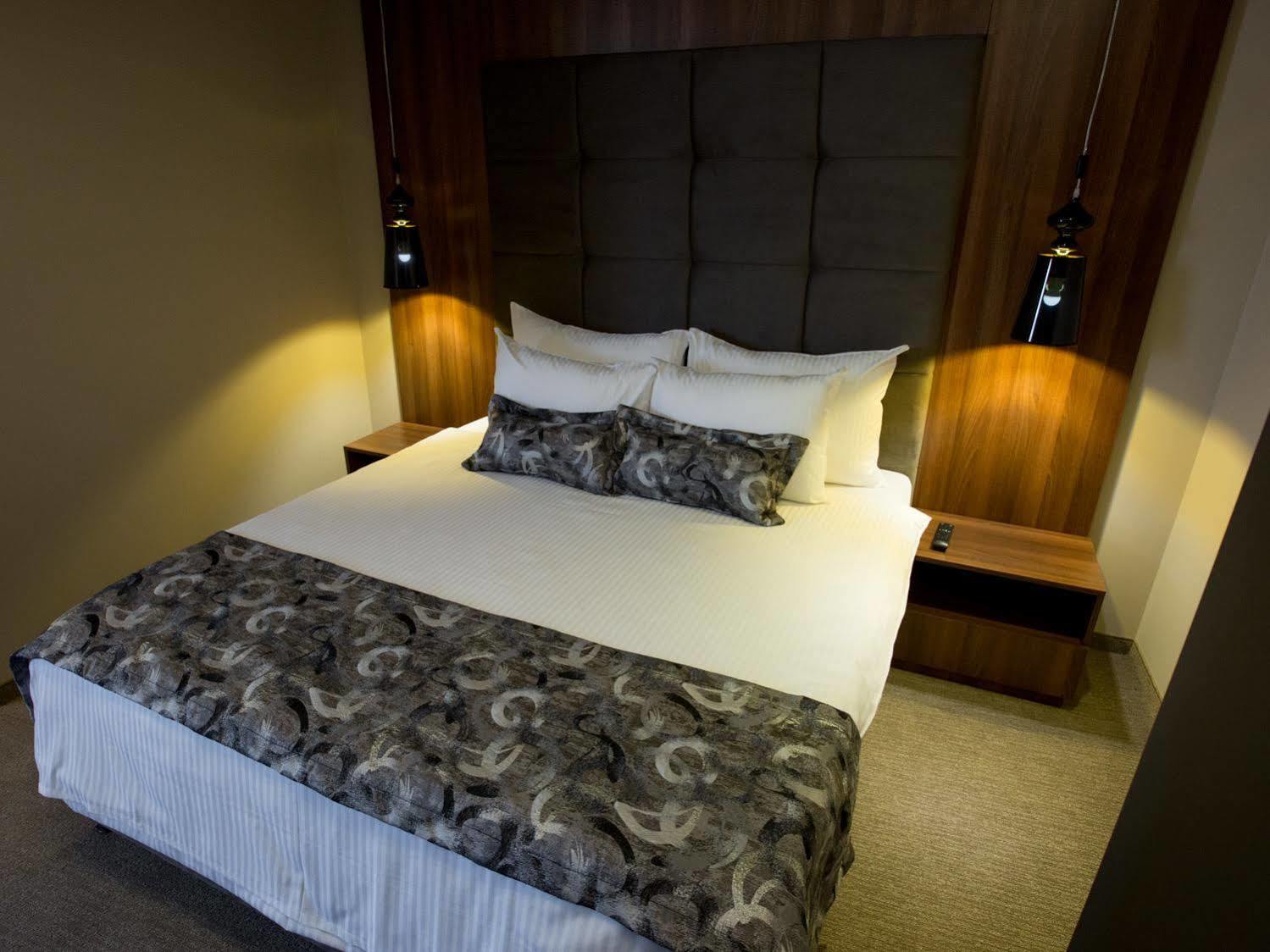 Hotel Ideo Lux Ni المظهر الخارجي الصورة