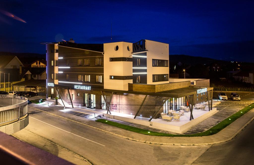 Hotel Ideo Lux Ni المظهر الخارجي الصورة