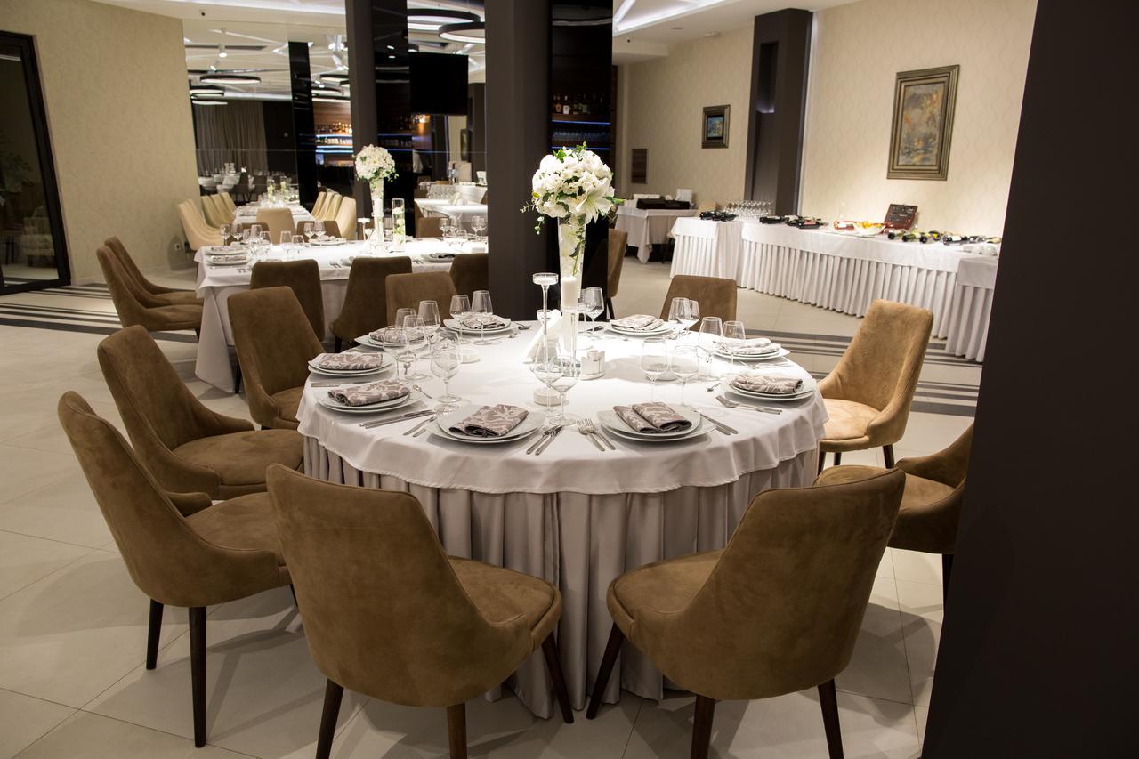 Hotel Ideo Lux Ni المظهر الخارجي الصورة